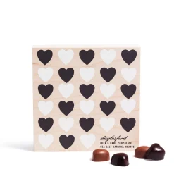 Clearance Daylesford Organic Milk & Dark Chocolate Sea Salt Caramel Hearts Wooden Box